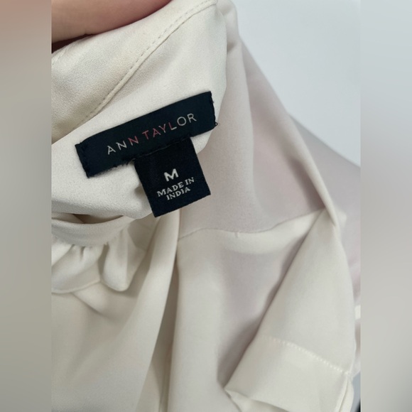 2FOR$30 Retro Ann Taylor Off White Ruffle Detailed Secretary Blouse - Picture 9 of 11
